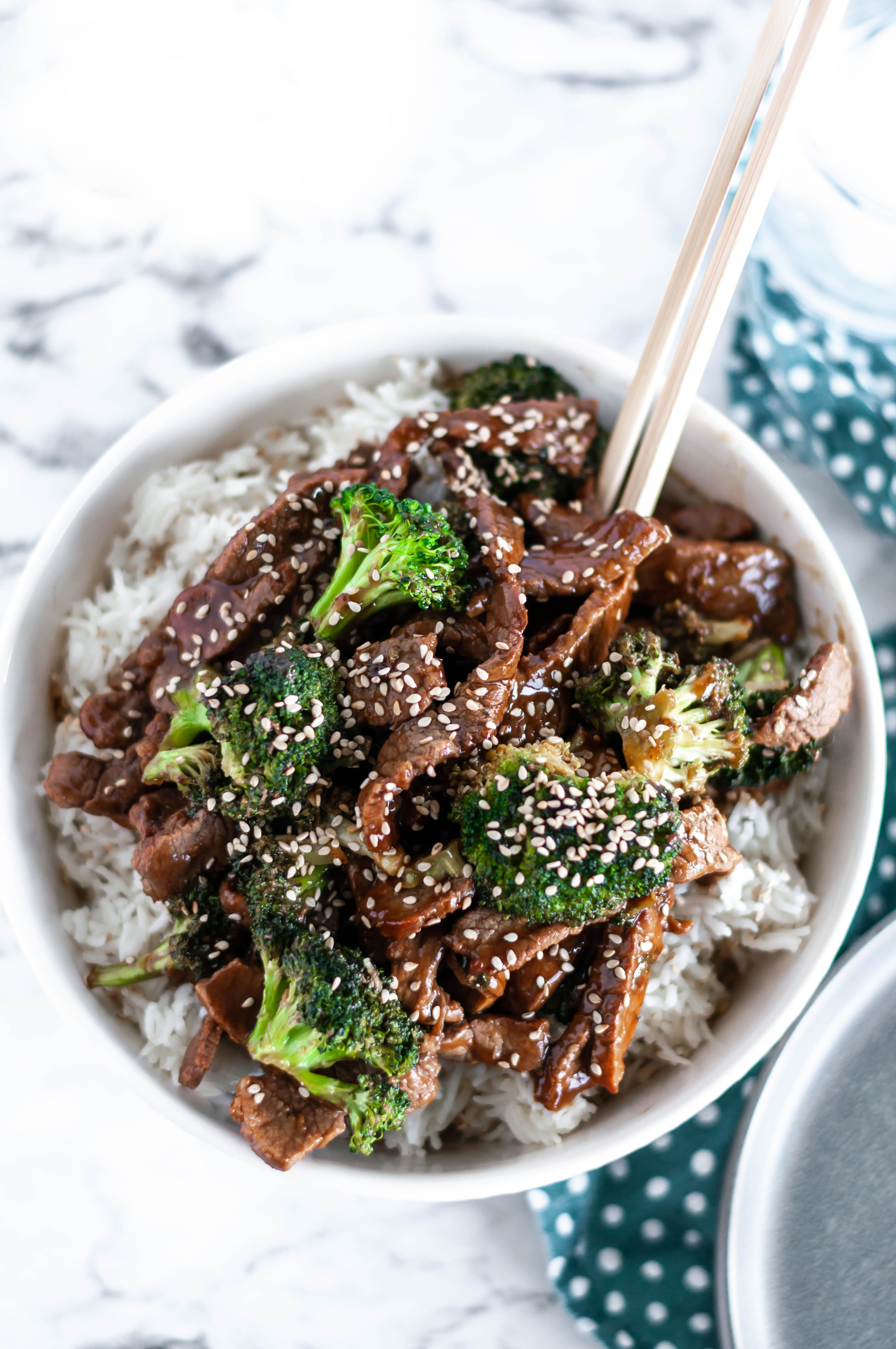 Sesame Beef and Broccoli is super simple and packed full of flavor. Perfect for weeknight dinners since it's done in less than 30 minutes.