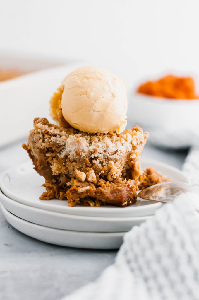 Need an easy dessert for Thanksgiving? Prepared in less than 10 minutes and make ahead friendly, this Pumpkin Crisp will bring a major fall mood to the table.