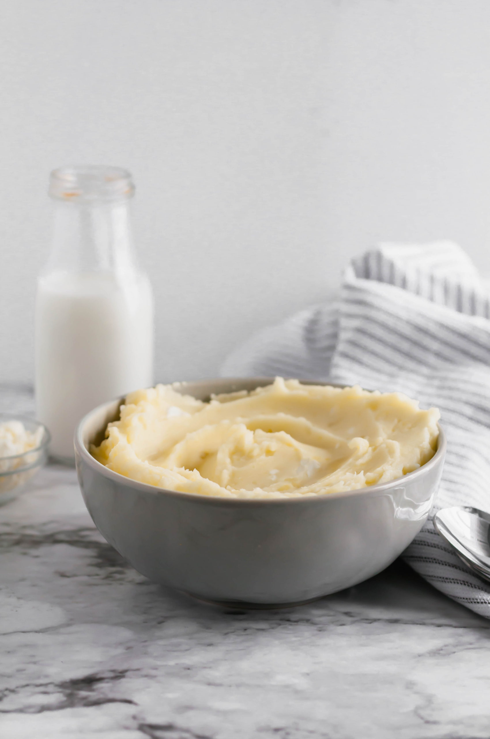 The holidays are right around the corner. These Buttermilk Mashed Potatoes are the perfect addition to your holiday table. Super creamy, a little tangy and totally delicious.