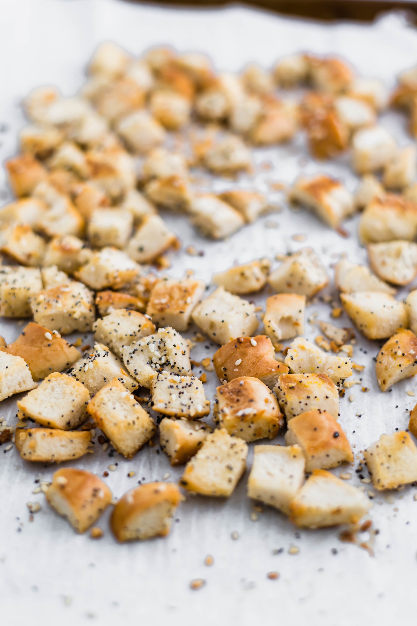 Don't let those day old bagels go to waste. Use them to make these delicious Everything Bagel Croutons for the most delicious salad topping.